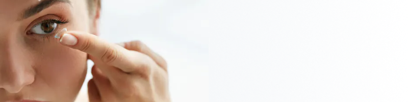 How to Put In and Remove Contact Lenses